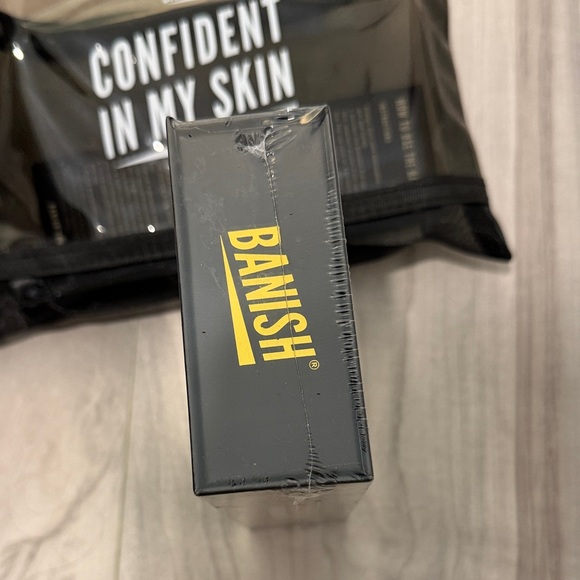 NEW @ home Microneedling Kit - Picture 4 of 9